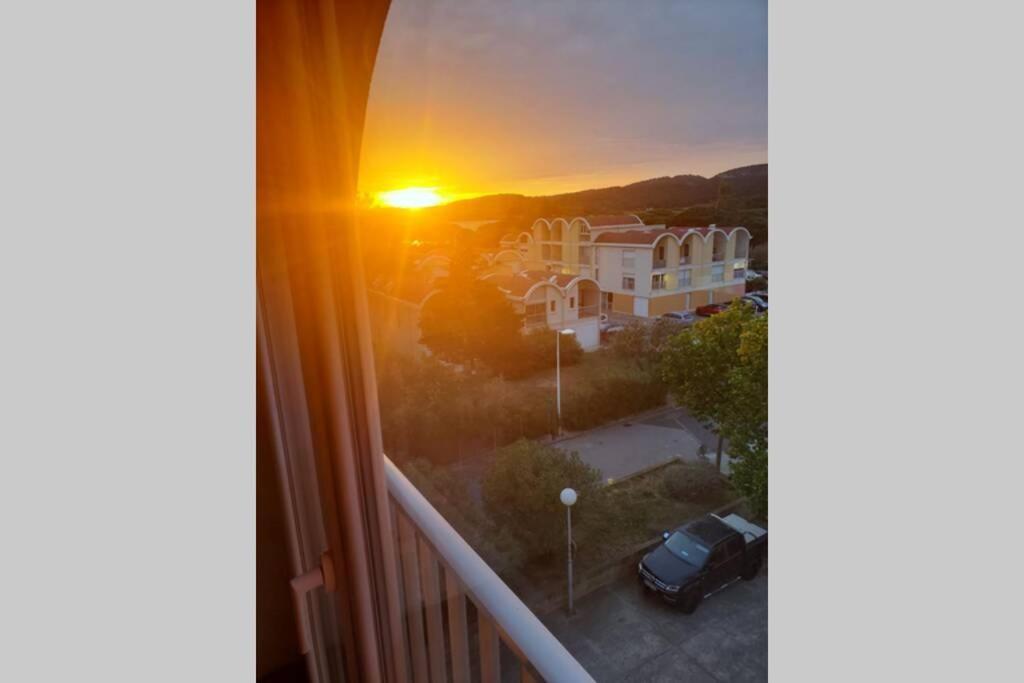 Bienvenue Chez Nous Apartment Gruissan Bagian luar foto