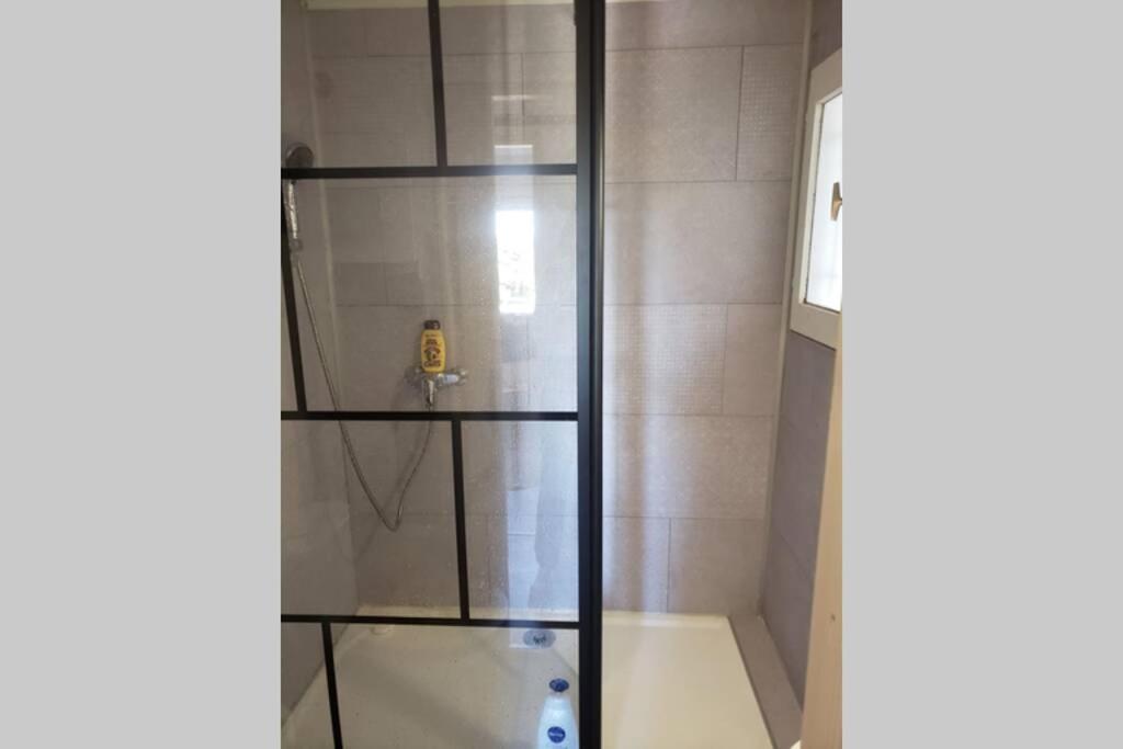 Bienvenue Chez Nous Apartment Gruissan Bagian luar foto
